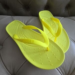 CROCS Neon Yellow Flip Flops New Womens Size 9